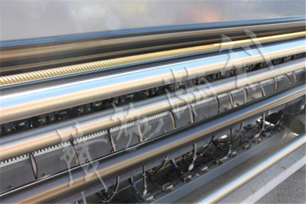 <a href='http://www.sdzhjy.cn/xingyezixun/748.html' target='1' style='font-size:14px; font-weight:bold; color:#ff0000;'>裥棉機</a>